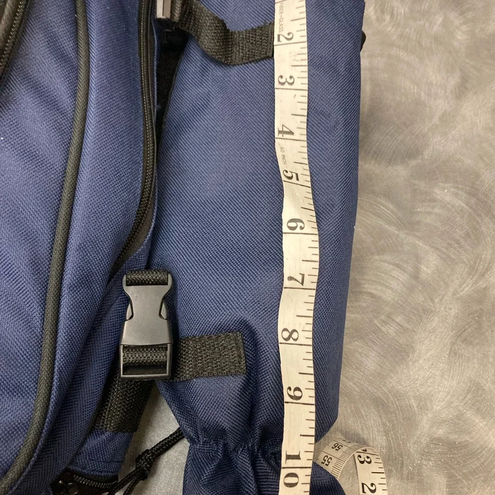 Picnic back pack serves 4